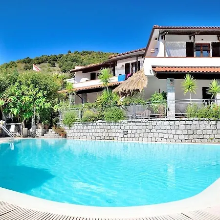 Eco Montemerlo 3* Fetovaia