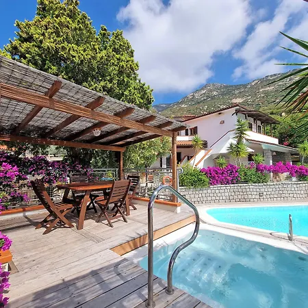 Eco Montemerlo 3* Fetovaia