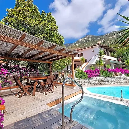 Eco Montemerlo 3* Fetovaia