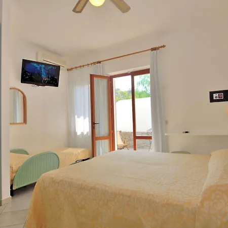 Hotel Montemerlo Fetovaia