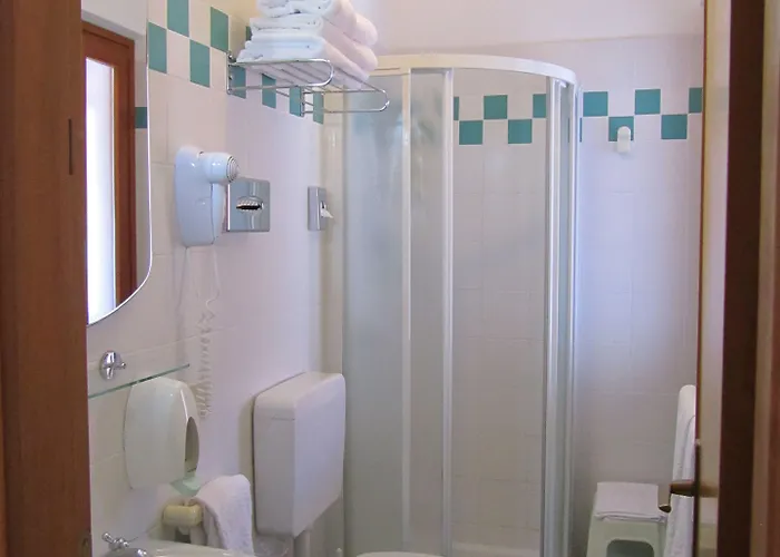 Hotell Montemerlo 3*